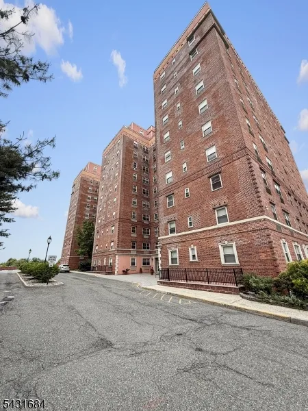 70 S Munn Ave #303 Unit 303 East Orange City, NJ 07018