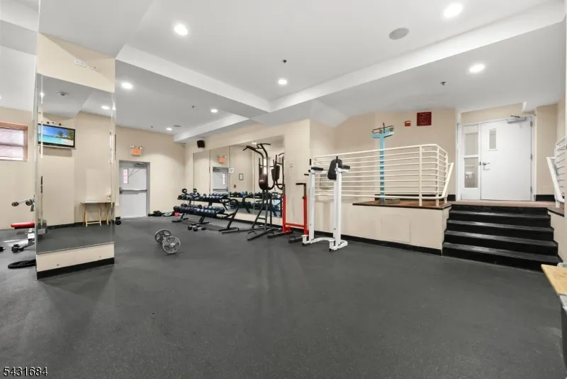 70 S Munn Ave #303 Unit 303 East Orange City, NJ 07018