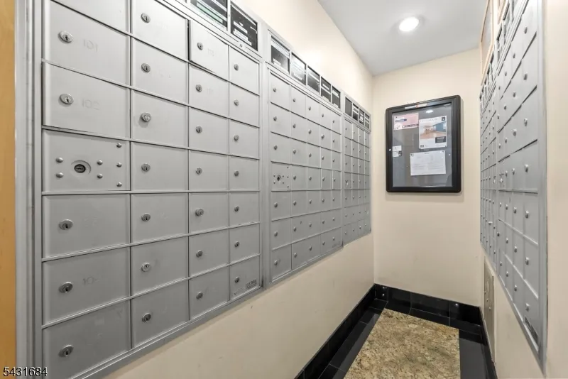 70 S Munn Ave #303 Unit 303 East Orange City, NJ 07018