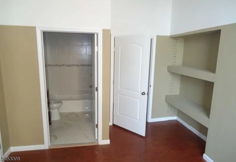 55 Westervelt Ave Hawthorne, NJ 07506