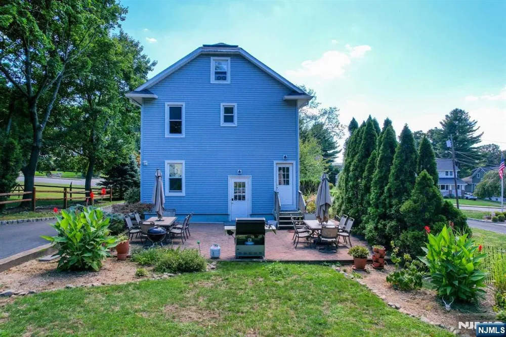 45 Hill Street Midland Park, NJ 07432