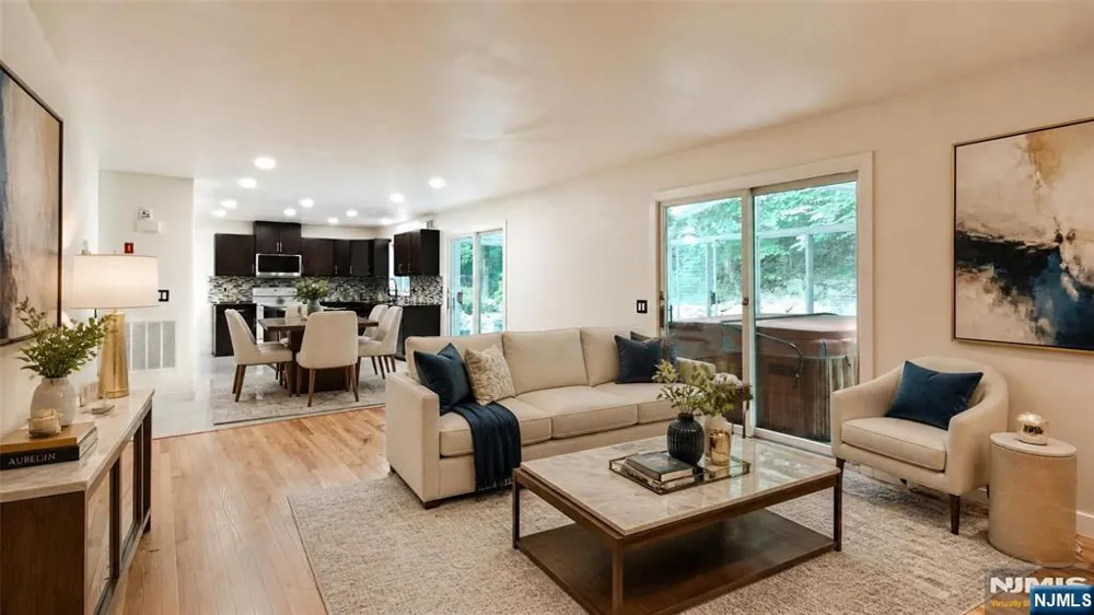 281 Kinnelon Road Kinnelonugh, NJ 07405