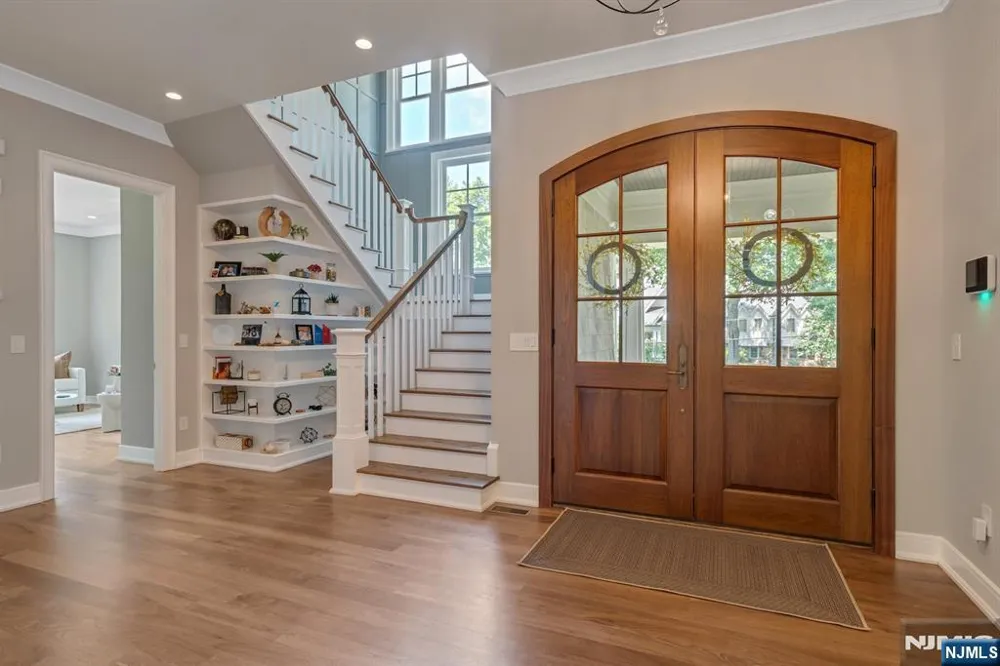 4 Brookview Court Ho-Ho-Kus, NJ 07423