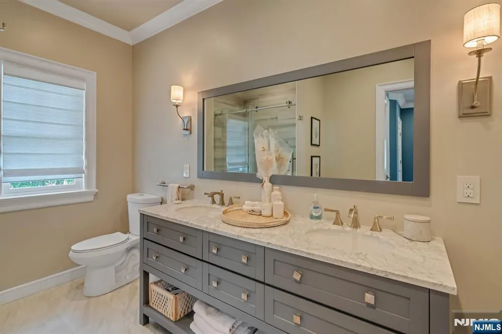 4 Brookview Court Ho-Ho-Kus, NJ 07423