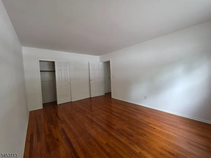 87 Elm Rd Caldwell, NJ 07006