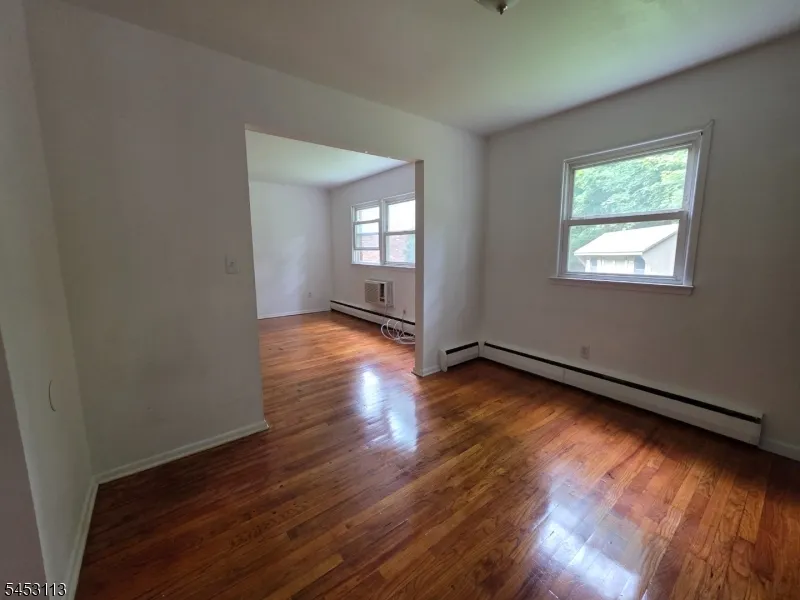 87 Elm Rd Caldwell, NJ 07006