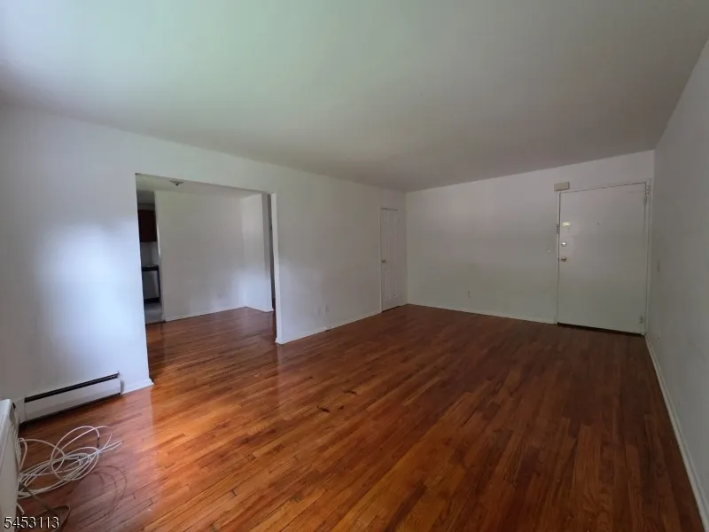 87 Elm Rd Caldwell, NJ 07006