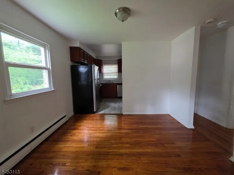 87 Elm Rd Caldwell, NJ 07006