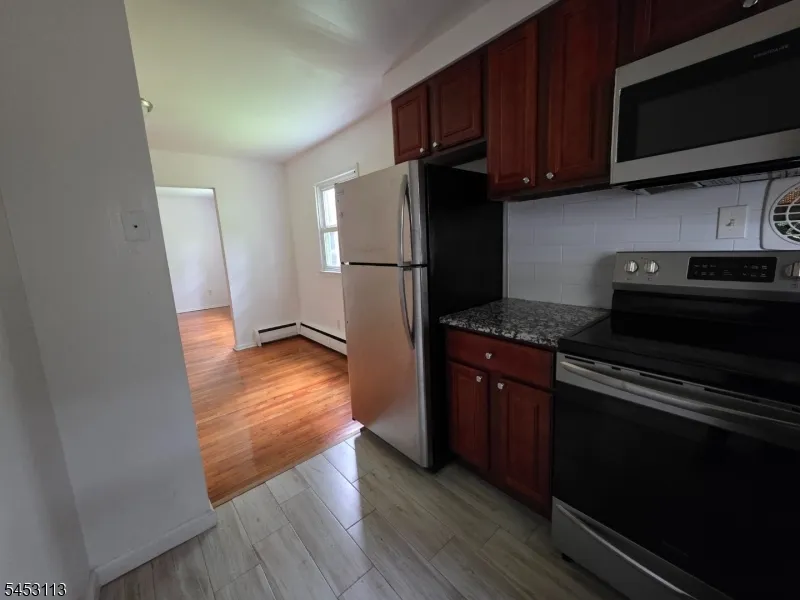 87 Elm Rd Caldwell, NJ 07006