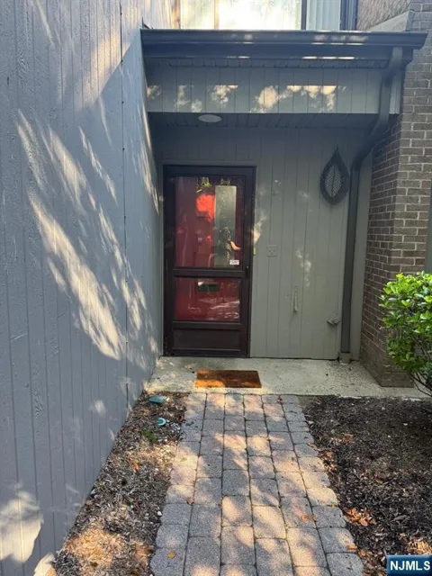312 Pond Court