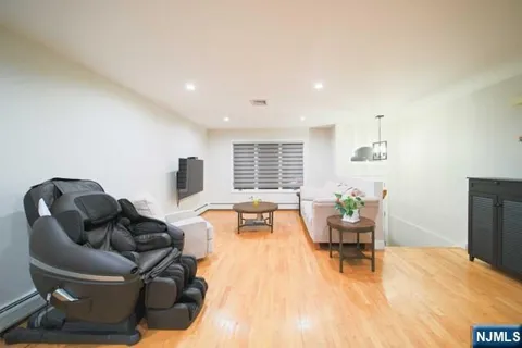 106 E Edsall Boulevard B