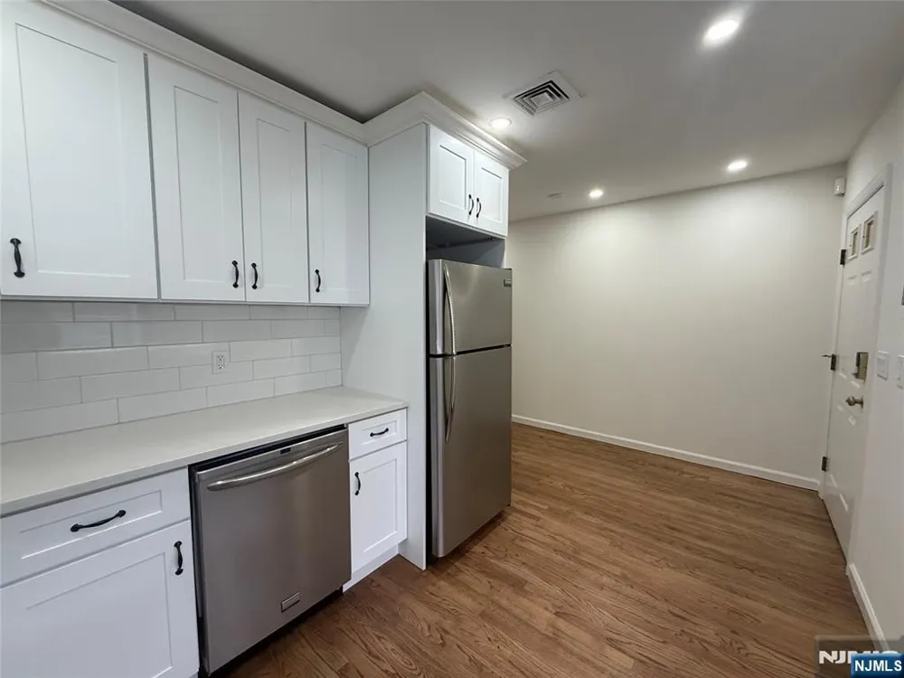 167 Harrison Avenue B2 Montclair, NJ 07042