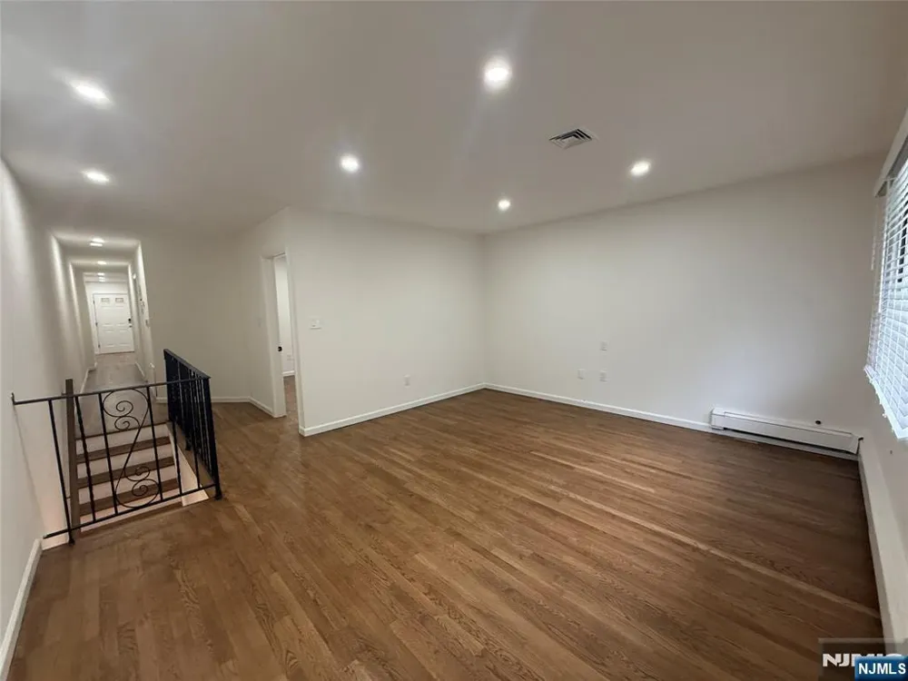 167 Harrison Avenue B2 Montclair, NJ 07042