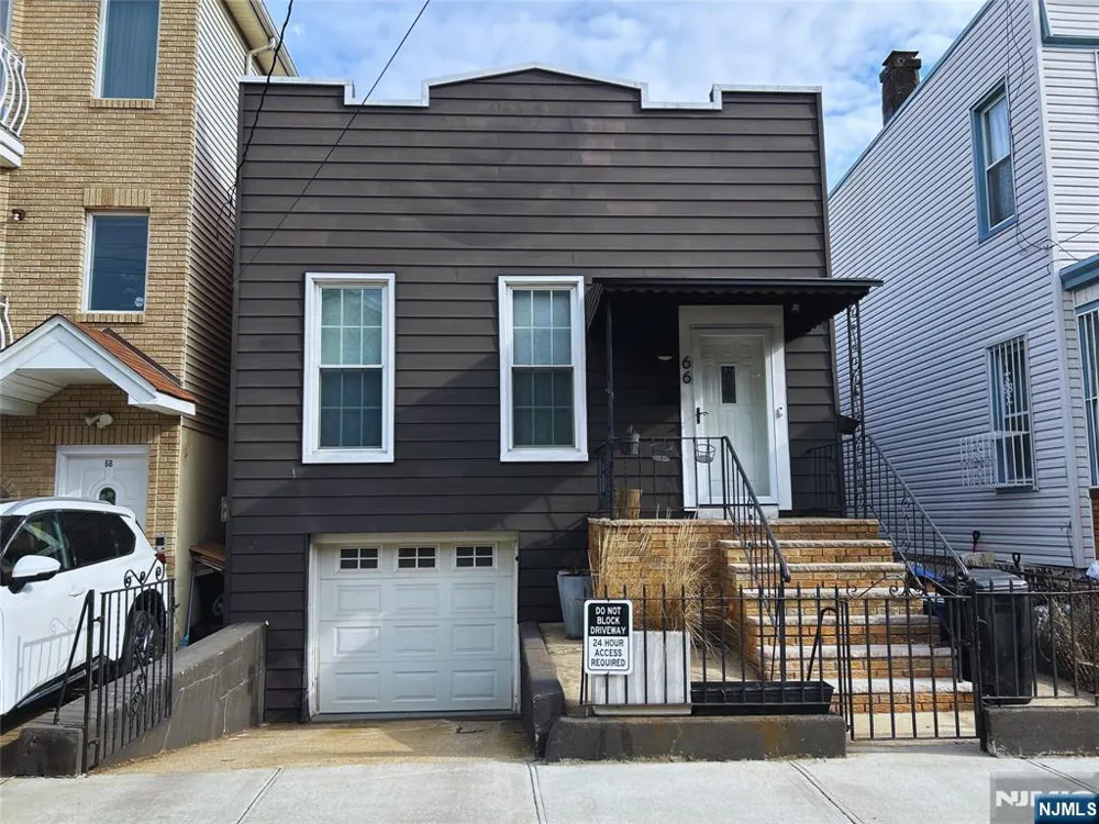 66 Irving Street Jersey City, NJ 07307