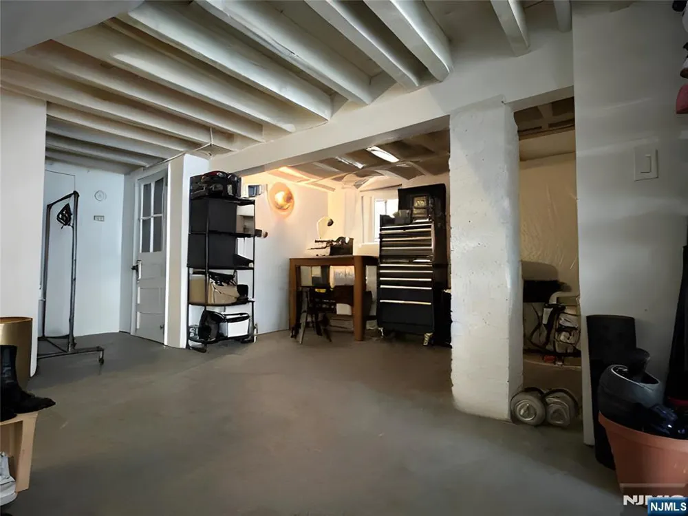66 Irving Street Jersey City, NJ 07307