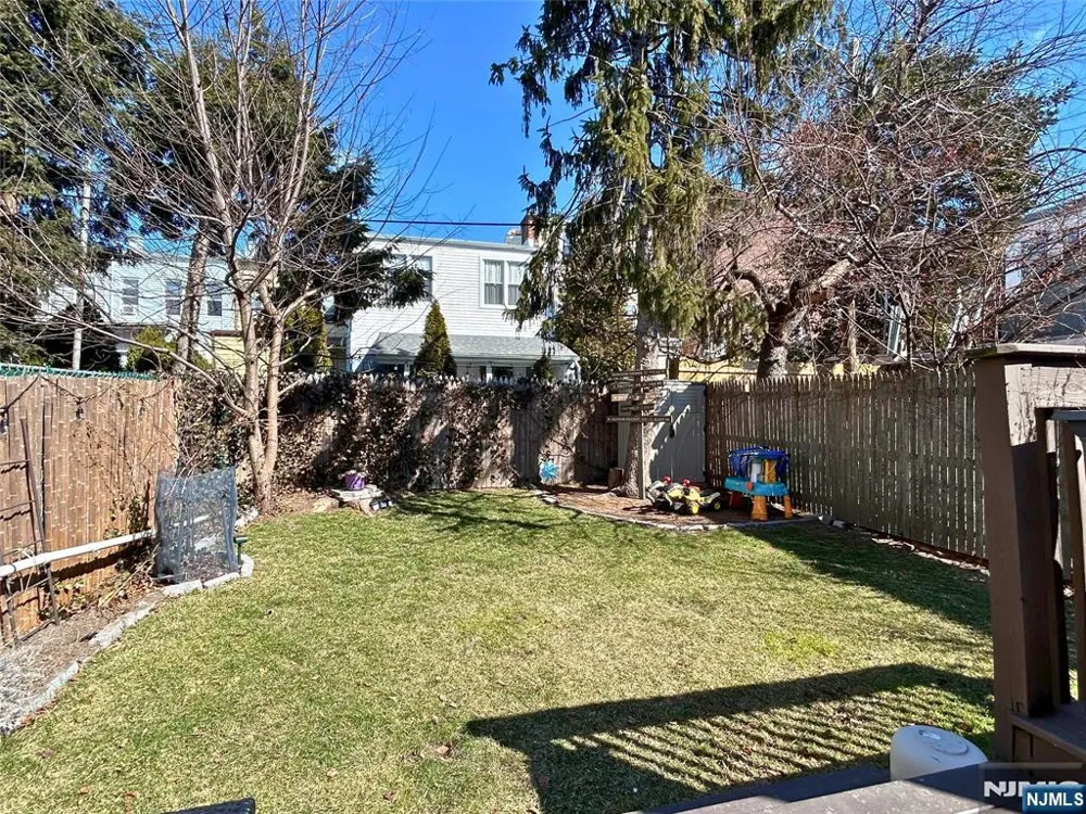 66 Irving Street Jersey City, NJ 07307