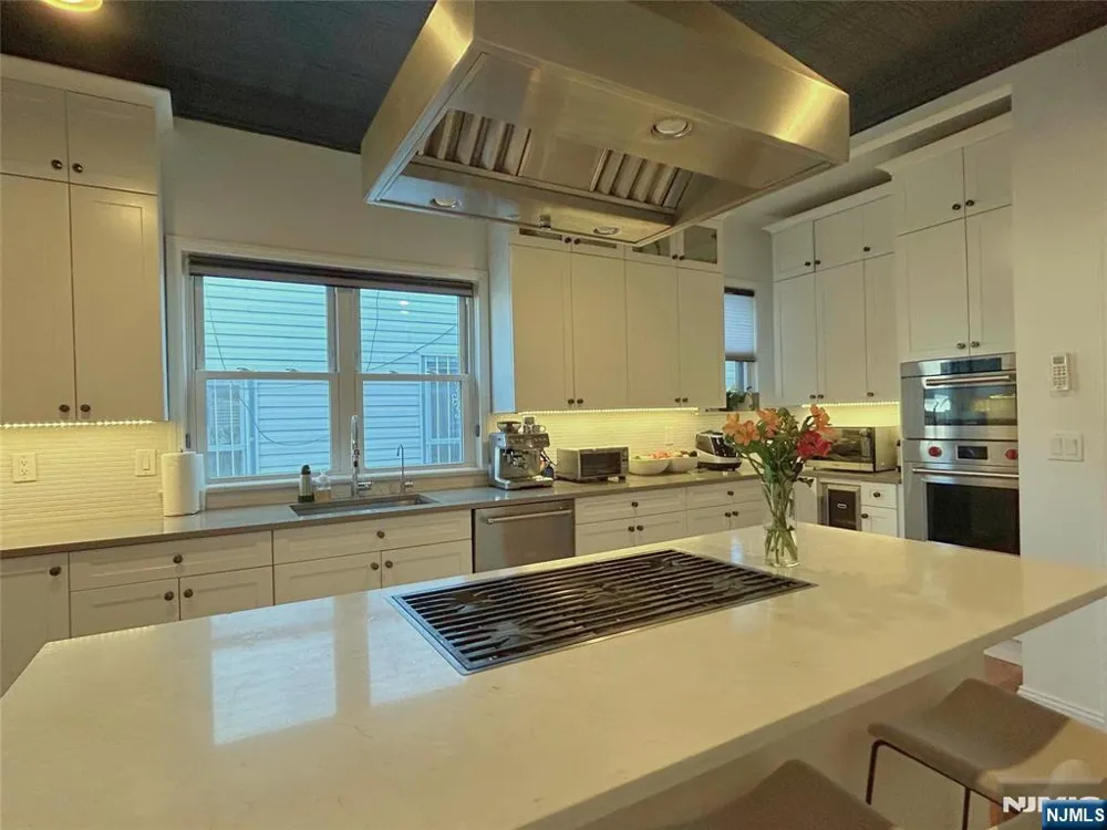 66 Irving Street Jersey City, NJ 07307