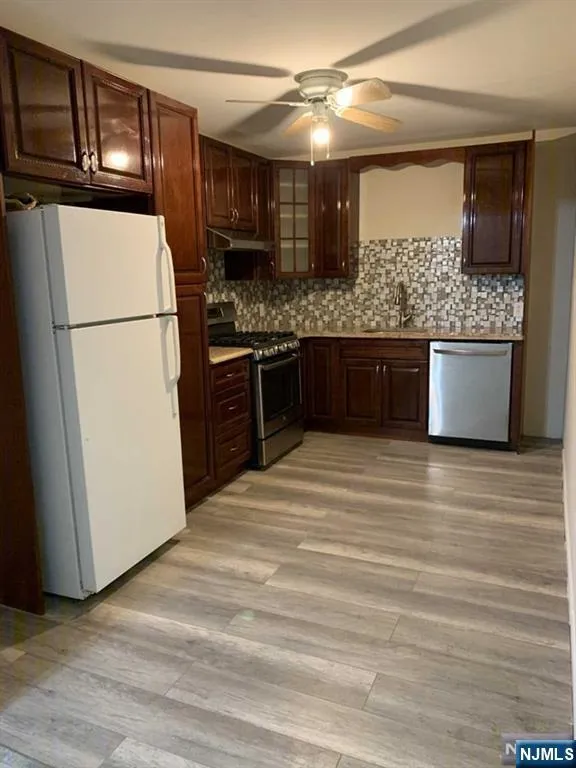 221 Ringwood Avenue A5 Pompton Lakes, NJ 07442