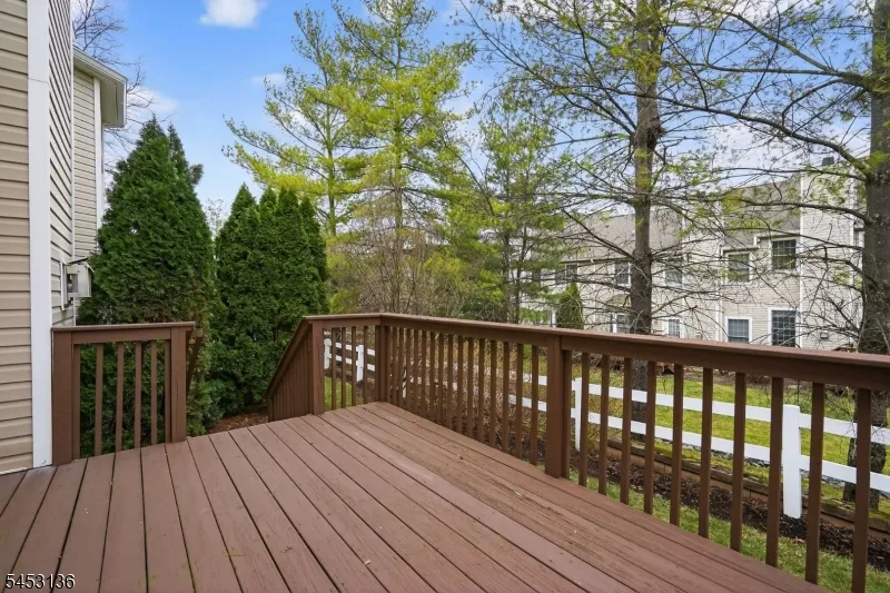 70 Winged Foot Dr Livingston, NJ 07039