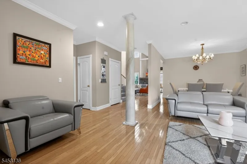 70 Winged Foot Dr Livingston, NJ 07039