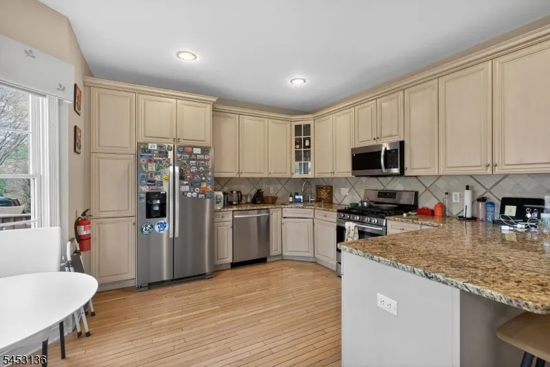 70 Winged Foot Dr Livingston, NJ 07039
