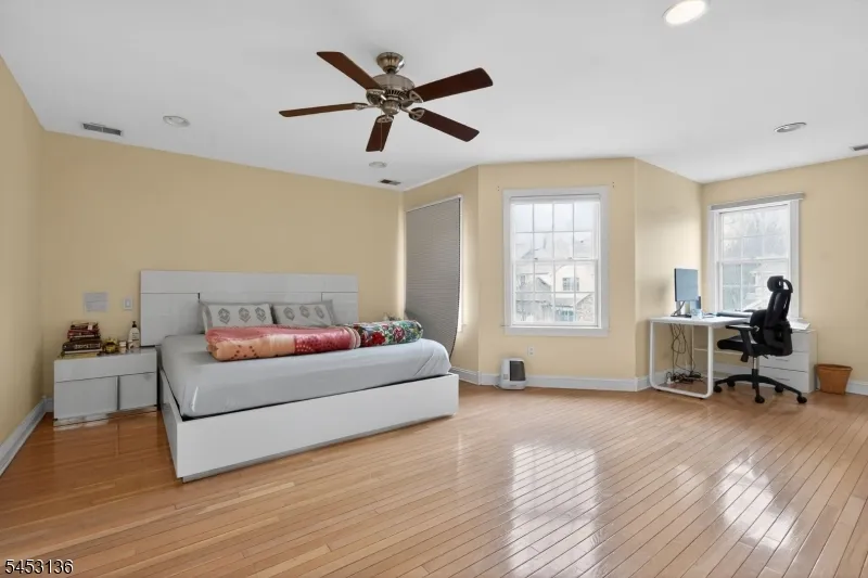 70 Winged Foot Dr Livingston, NJ 07039