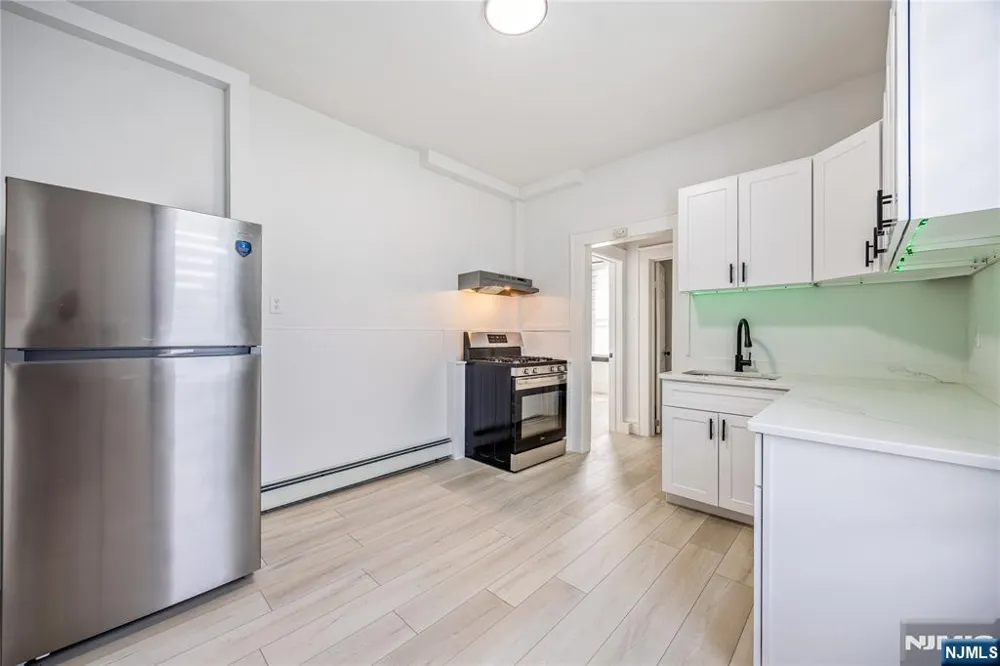 463 21st Street Irvington, NJ 07111