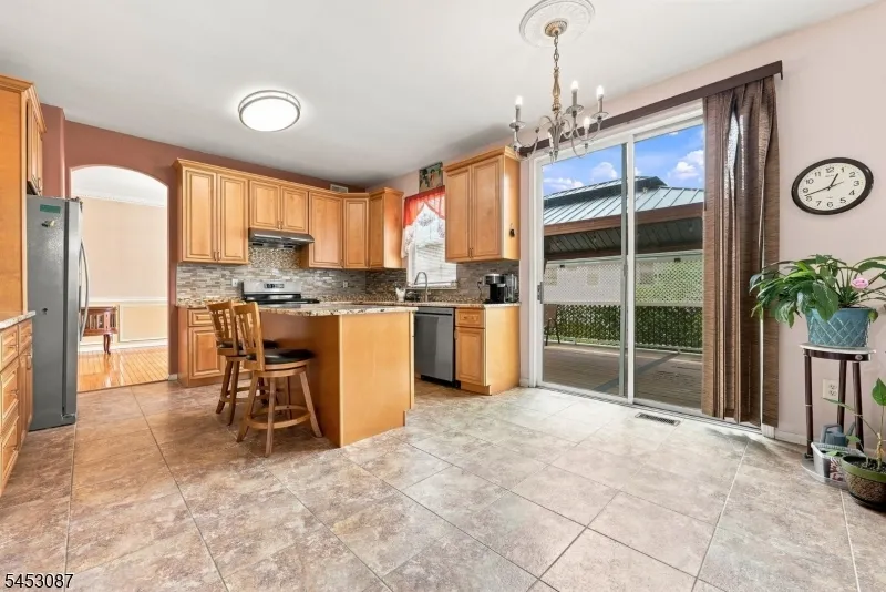 17 Grant Way Lopatcong, NJ 08865