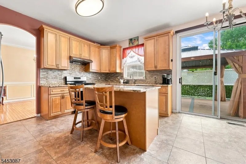 17 Grant Way Lopatcong, NJ 08865