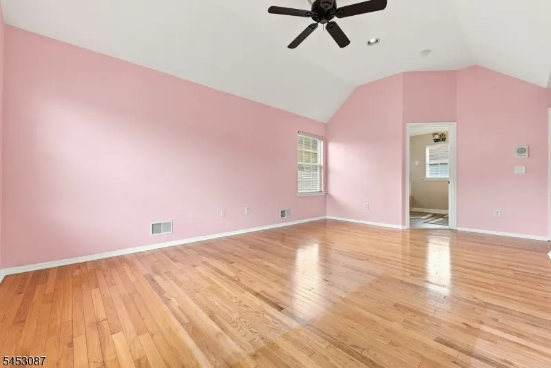 17 Grant Way Lopatcong, NJ 08865