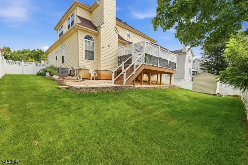 17 Grant Way Lopatcong, NJ 08865