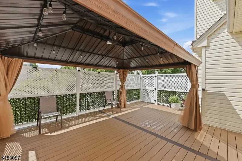 17 Grant Way Lopatcong, NJ 08865