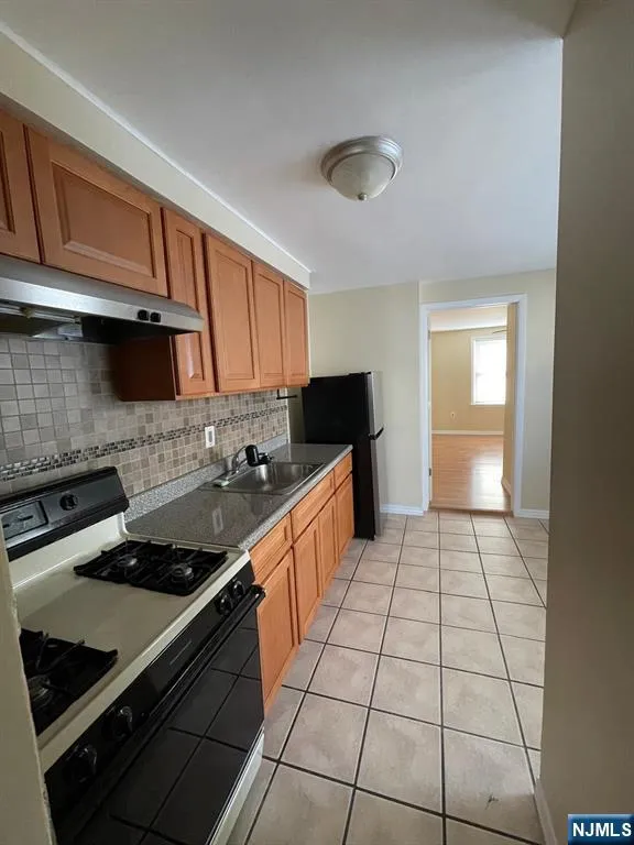 46 New Street Montclair, NJ 07042