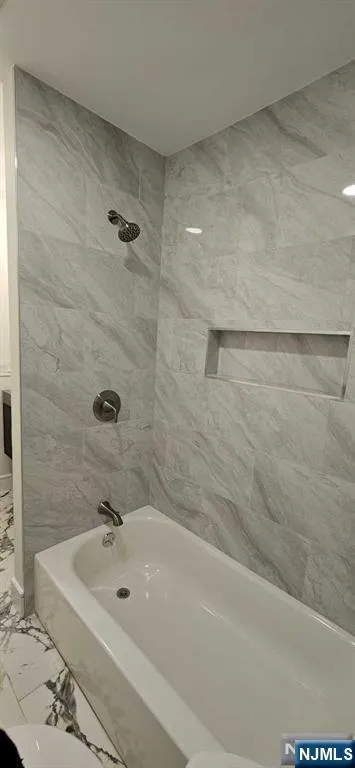 2 3rd Street 2 Elmwood Park, NJ 07407