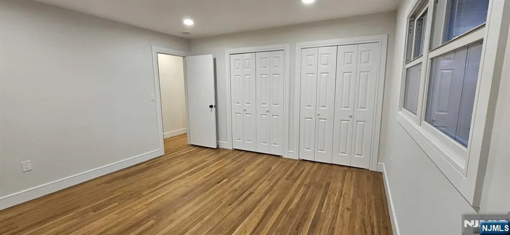 2 3rd Street 2 Elmwood Park, NJ 07407
