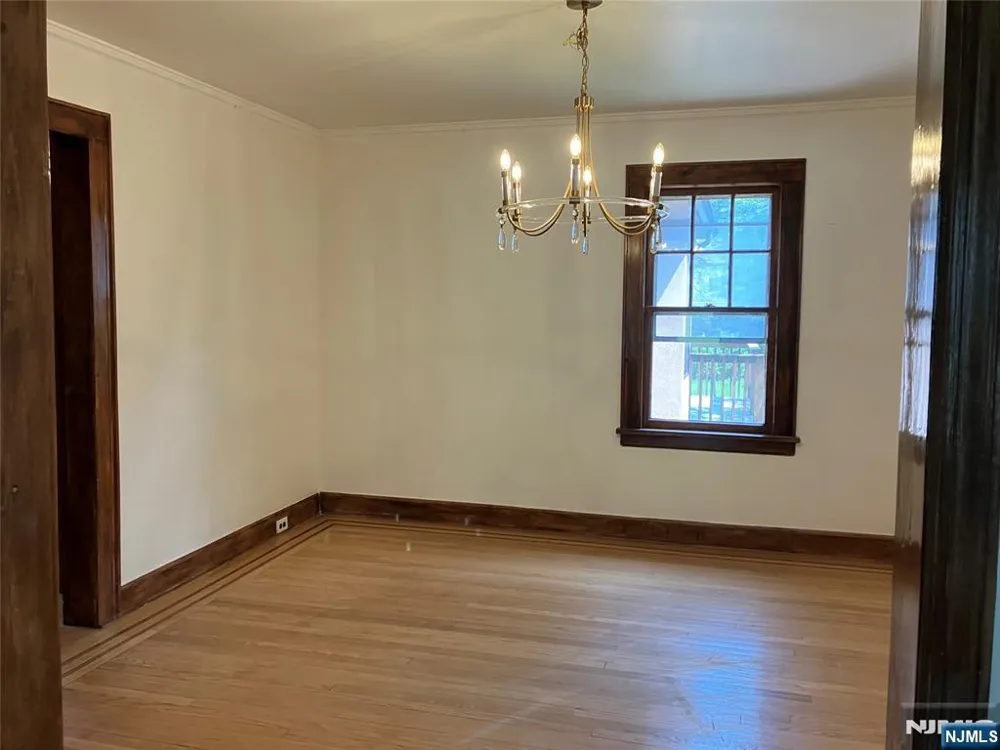 325 Bogert Avenue Ridgewood, NJ 07450