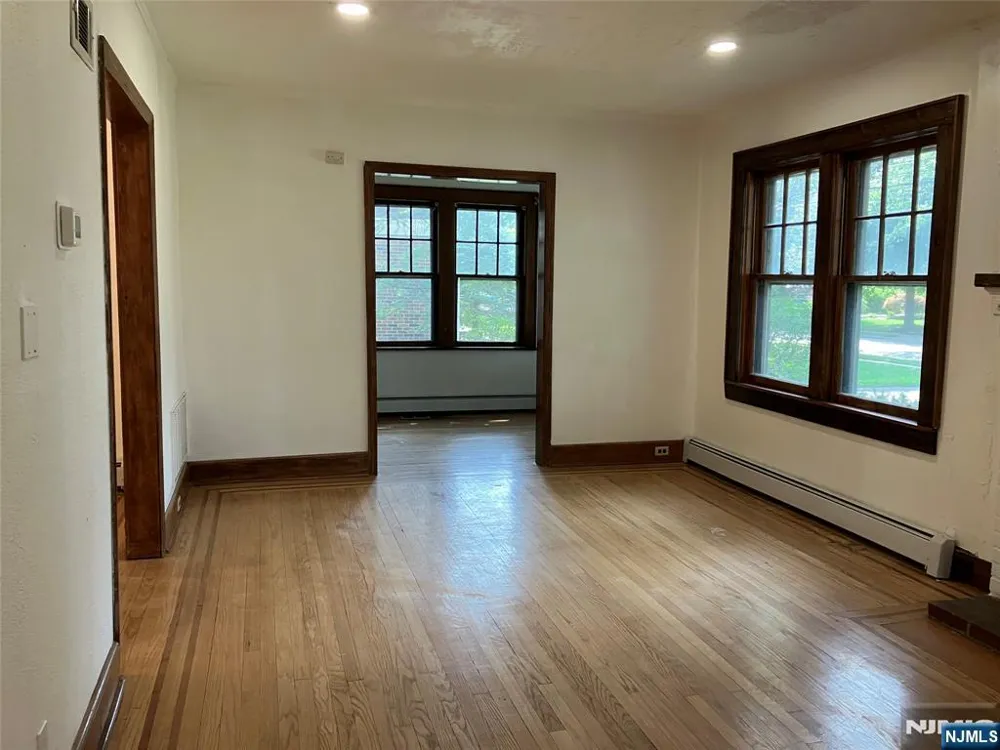 325 Bogert Avenue Ridgewood, NJ 07450