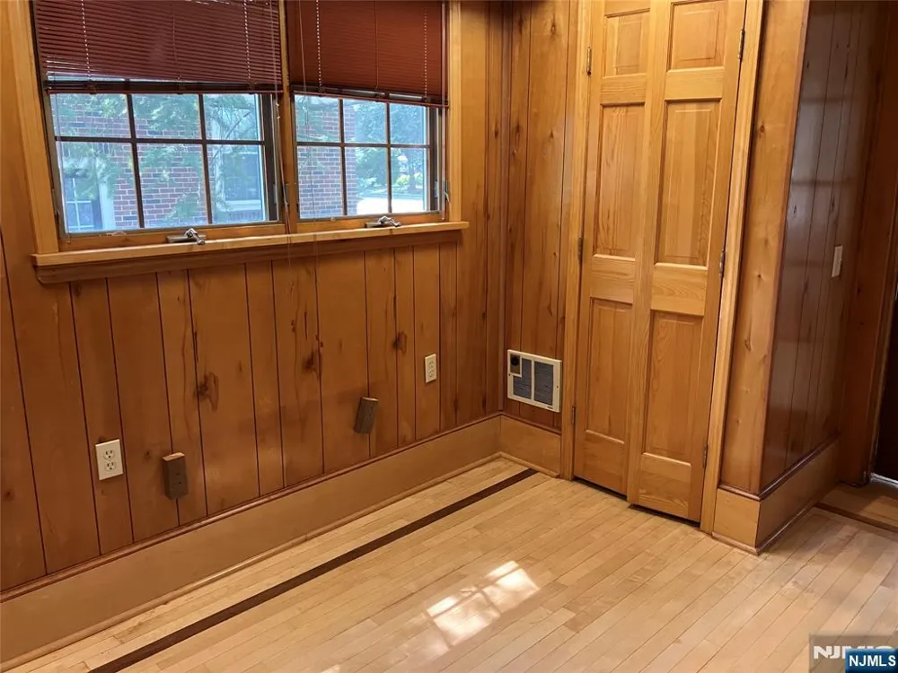 325 Bogert Avenue Ridgewood, NJ 07450