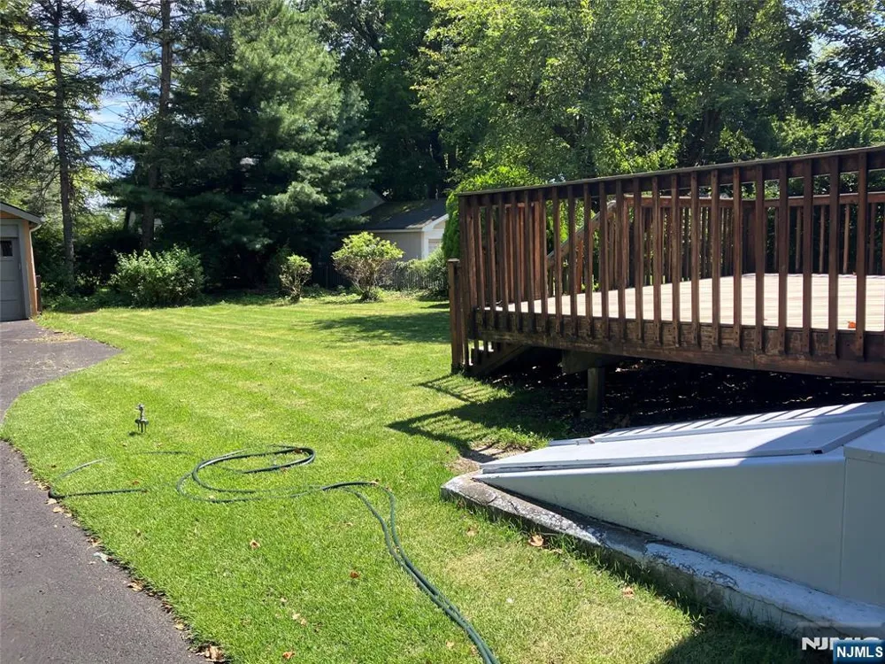 325 Bogert Avenue Ridgewood, NJ 07450