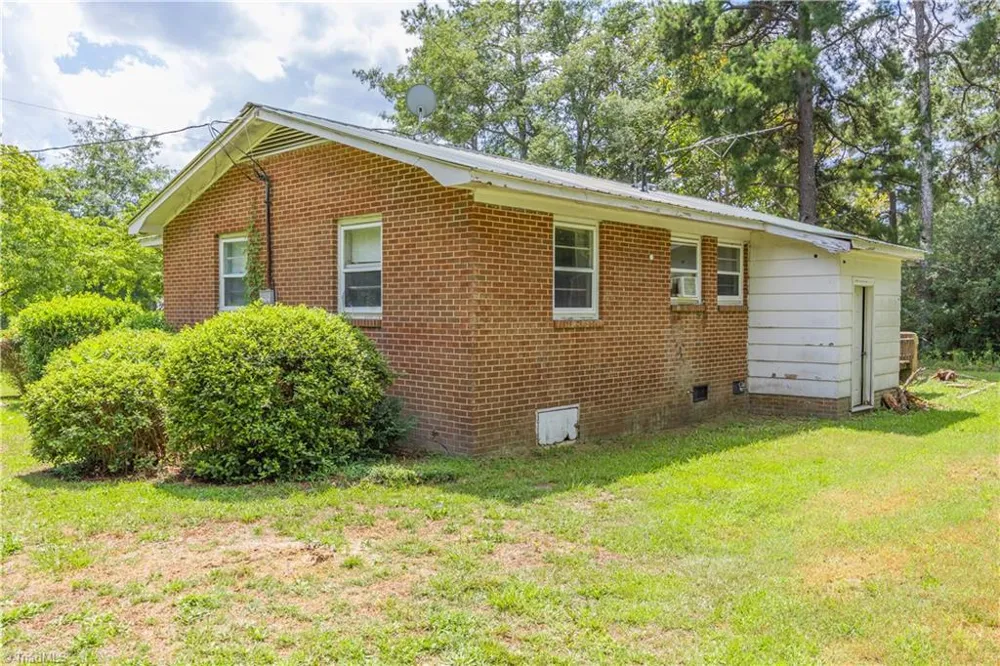 157 Lighthouse Church Road Jackson Springs, NC 27281