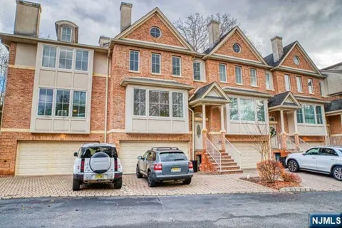 27 Harrington Court