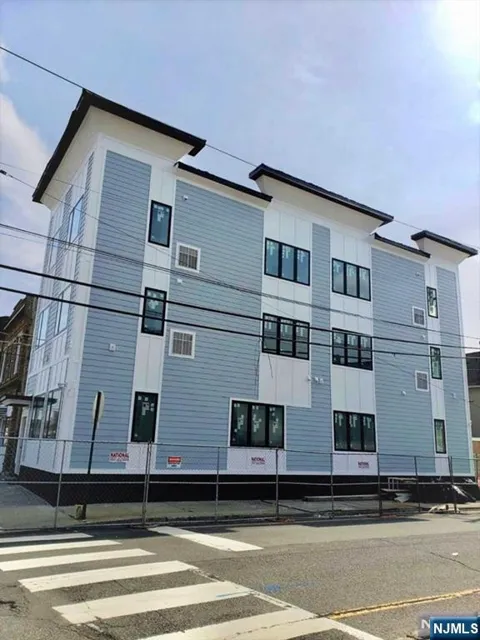 91 Jewell Street 6