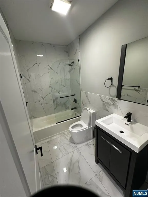 605 Madison Avenue 1 Paterson, NJ 07514