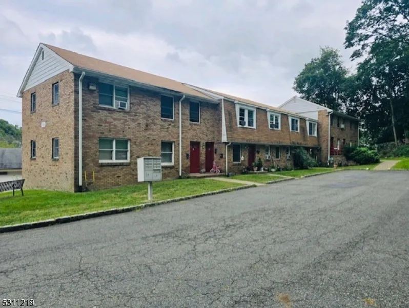 54 Mill St #C Unit C Newton Town, NJ 07860
