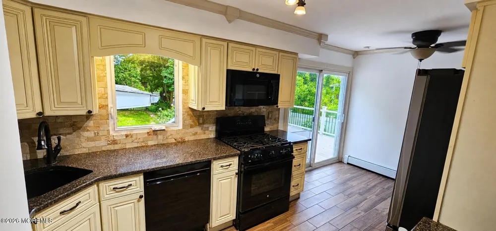 10 Columbia Place Parlin, NJ 08859