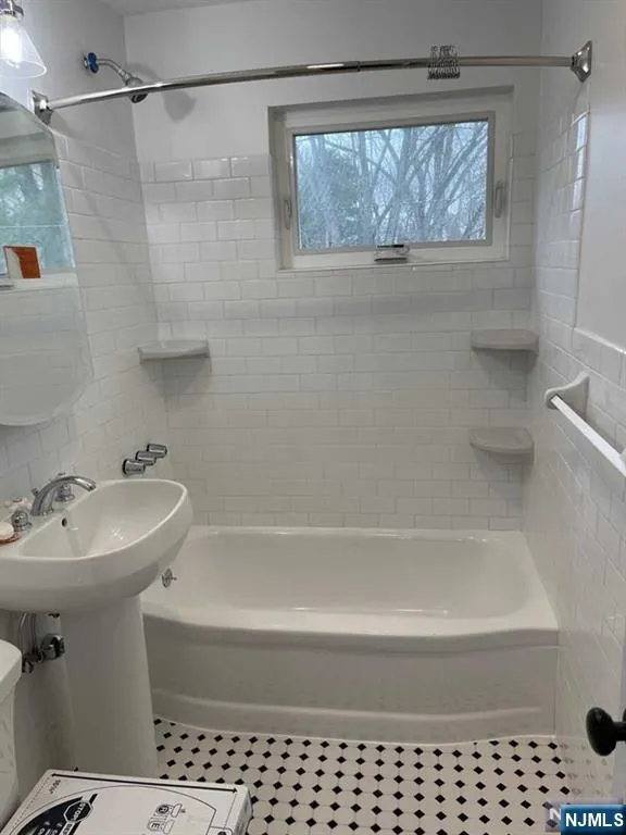 70 Beverly Road Bloomfield, NJ 07003