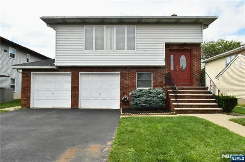 28 Elmhurst Street 1