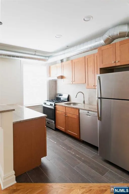 855 Broad Avenue 45 Ridgefield, NJ 07657
