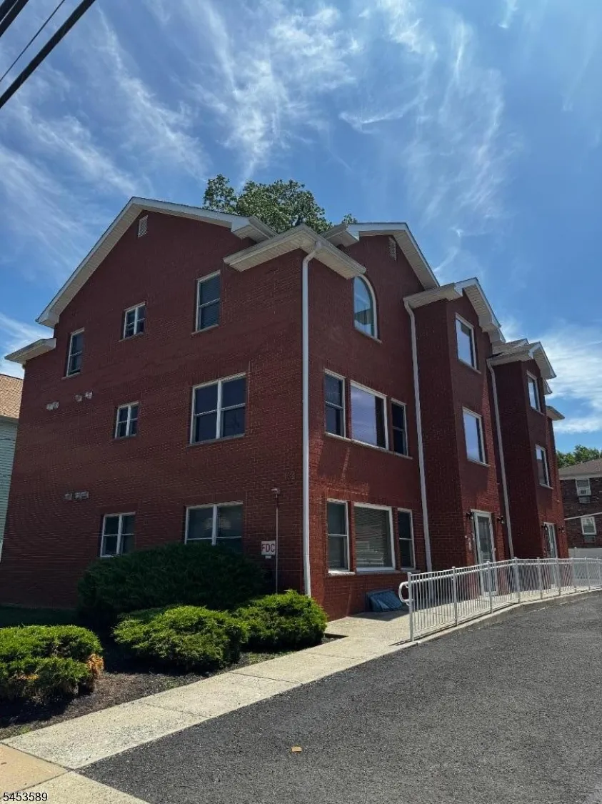 104 Luttgen Pl #5 Unit 5 Linden City, NJ 07036