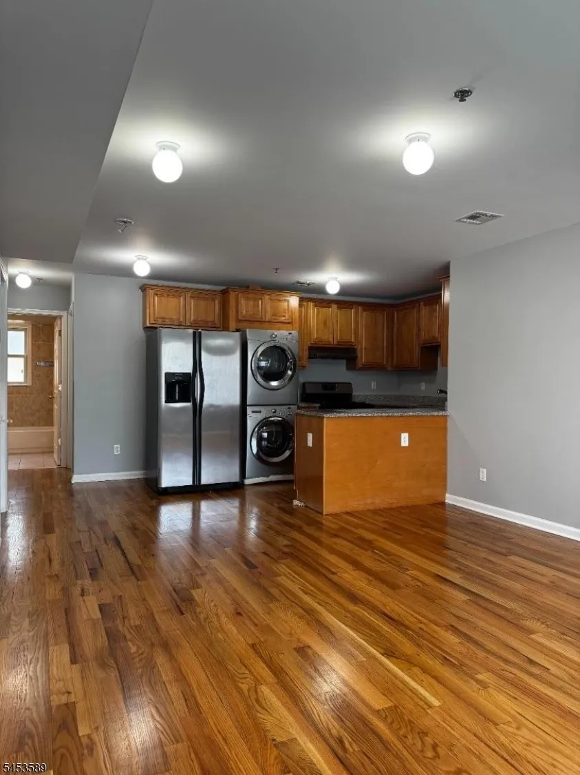 104 Luttgen Pl #5 Unit 5 Linden City, NJ 07036